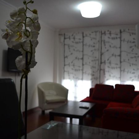 Apartamento Acueducto, Tres Dormitorios Y Parking Gratis Merida Exterior photo