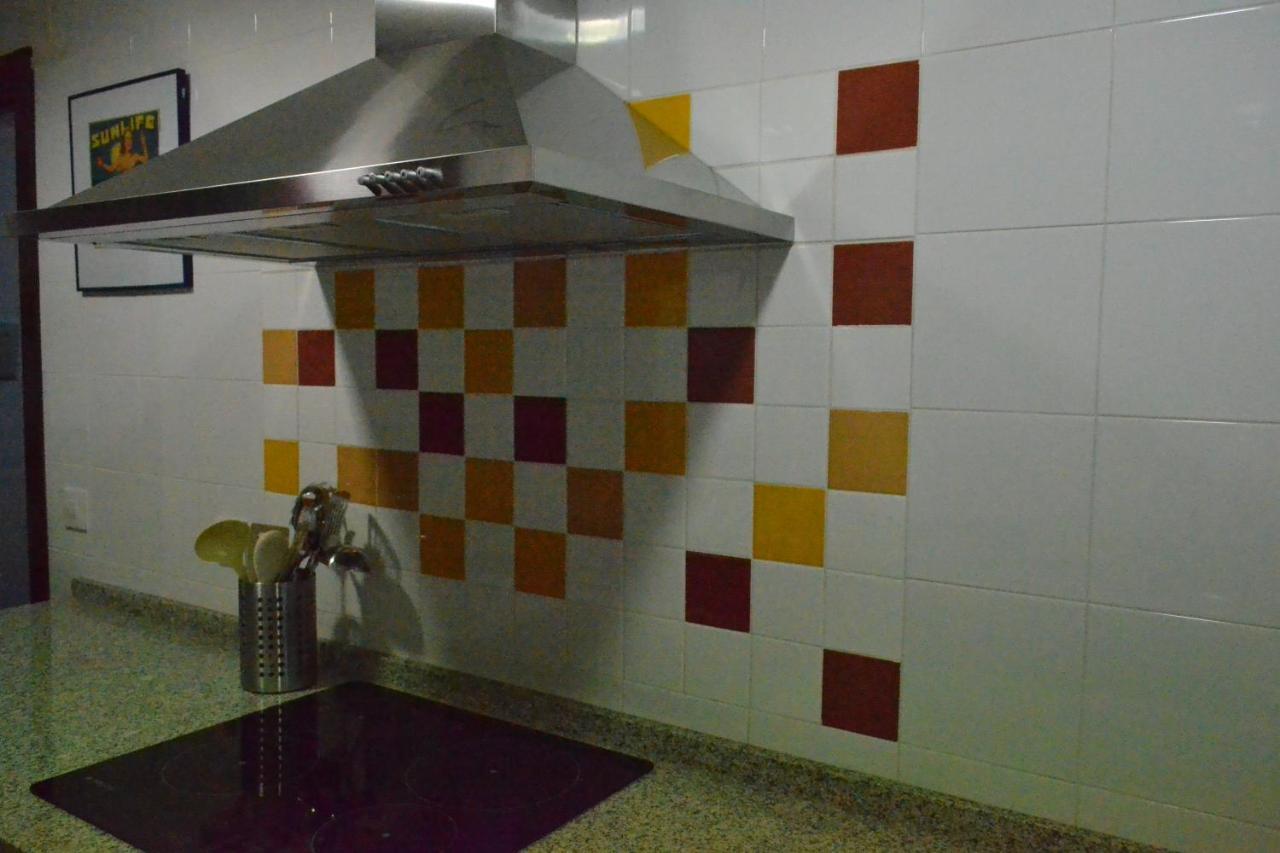 Apartamento Acueducto, Tres Dormitorios Y Parking Gratis Merida Exterior photo